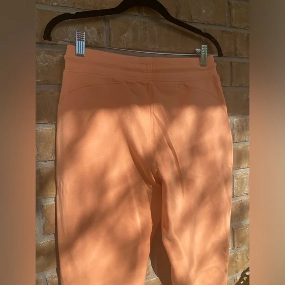 ALPHALETE Women's Essential Core Jogger ORANGE FROST, Size Large New - Picture 7 of 10